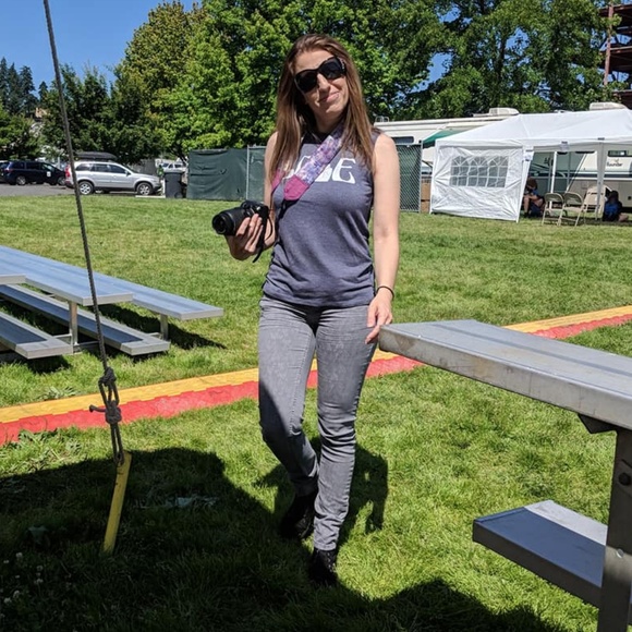 Meet your Posher, Sara - Picture 1 of 1